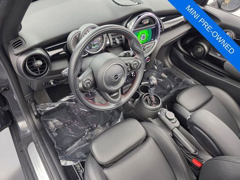 Used 2019 MINI Cooper S w/ Premium Package image 11