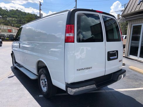 Used 2025 GMC Savana 2500 w/ Driver Convenience Package RWD image 4