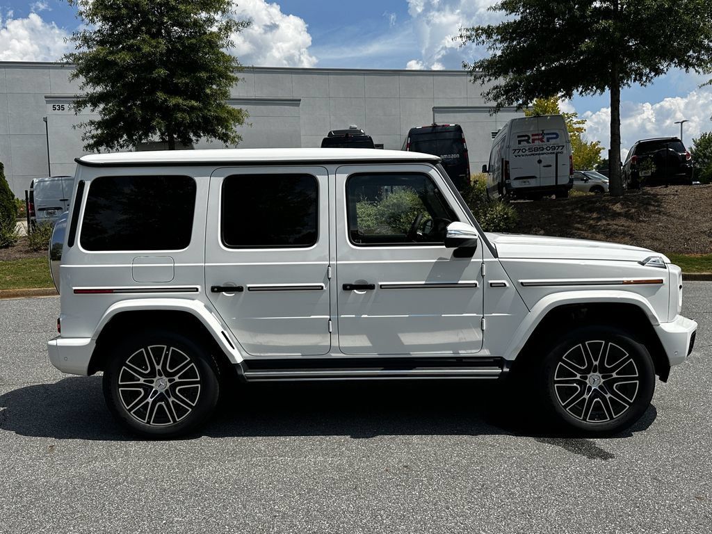 New 2027 Mercedes-Benz G 580 e image 9