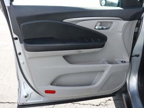 Used 2016 Honda Pilot EX image 9