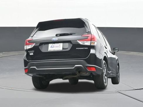 Used 2023 Subaru Forester Premium AWD/4WD image 48