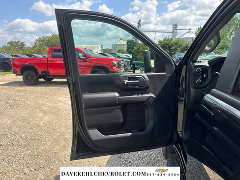 Used 2024 Chevrolet Silverado 2500 Custom w/ Custom Value Package AWD/4WD image 18