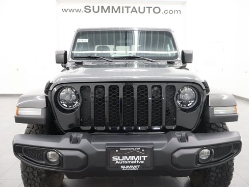 Used 2023 Jeep Gladiator Sport AWD/4WD image 22