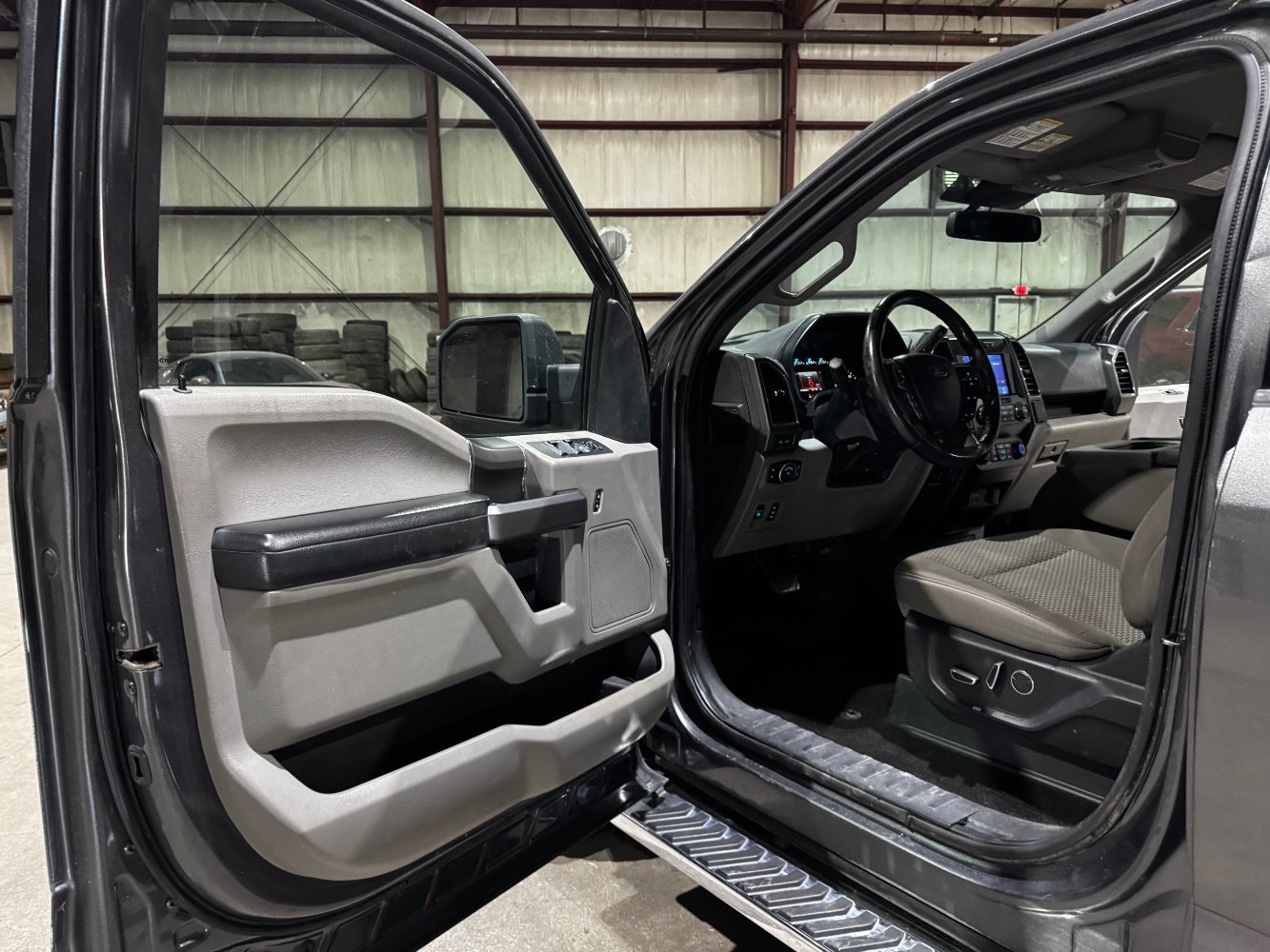 Used 2020 Ford F150 XLT w/ Equipment Group 302A Luxury AWD/4WD image 12