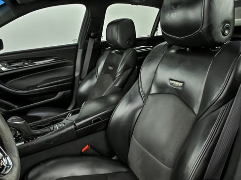 Used 2016 Cadillac CTS V w/ Luxury Package RWD image 17