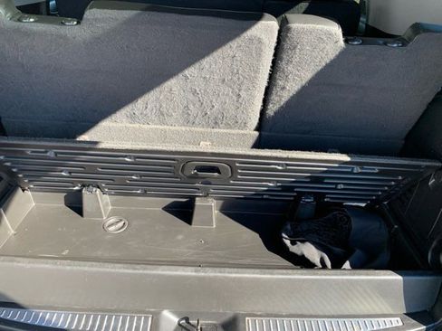 Used 2020 GMC Yukon SLT w/ Open Road Package image 23