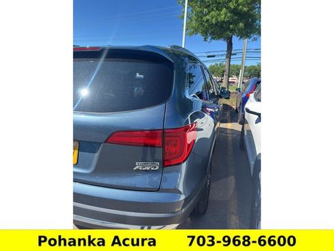 Used 2018 Honda Pilot Touring image 10