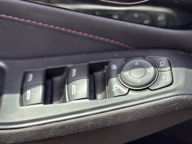 Used 2023 Chevrolet Traverse RS AWD/4WD image 38