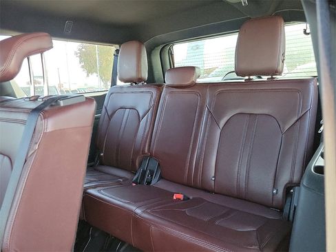 Used 2024 Ford Expedition Max Limited image 9