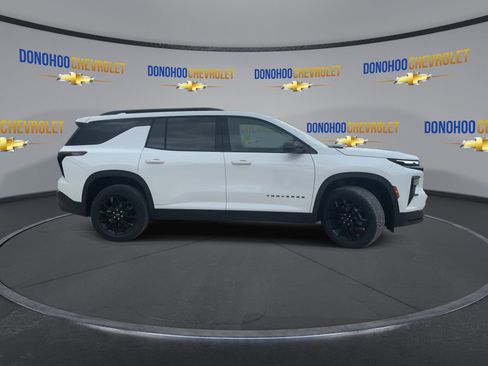 New 2026 Chevrolet Traverse LT w/ Midnight/Sport Edition FWD image 9