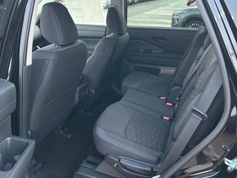 New 2026 Nissan Pathfinder SV image 38