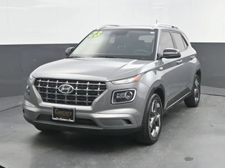 Used 2023 Hyundai Venue Limited FWD video 1
