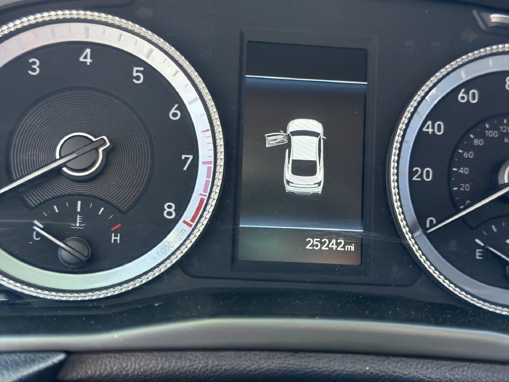 Used 2023 Hyundai Sonata SEL FWD image 11
