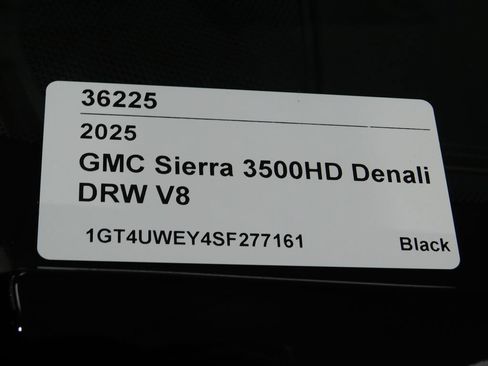 Used 2025 GMC Sierra 3500 Denali w/ Denali Reserve Package AWD/4WD image 98