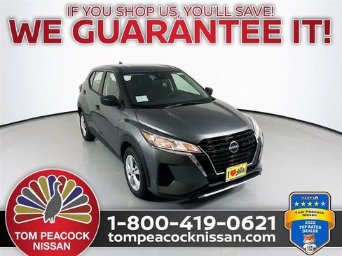 New 2025 Nissan Kicks Play S image 1