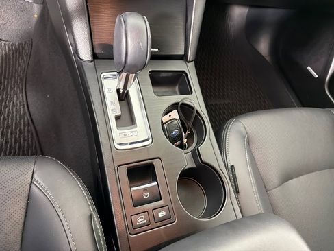 Used 2015 Subaru Outback 2.5i Limited image 18