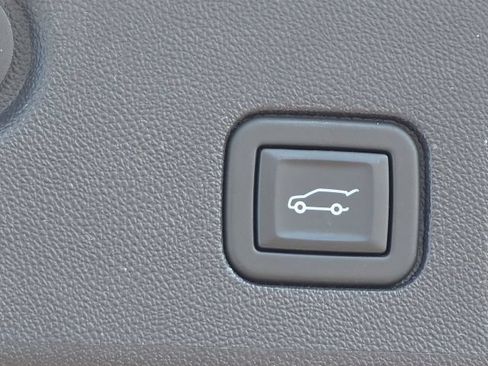 Used 2024 Chevrolet Equinox RS AWD/4WD image 35