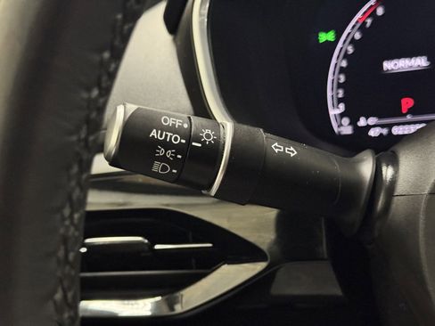 Used 2023 Acura MDX SH-AWD w/ Technology Package image 22