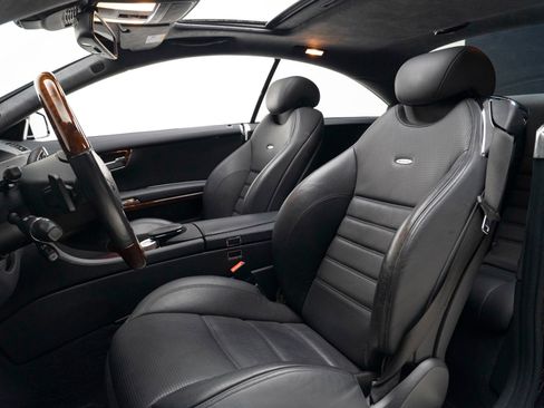 Used 2012 Mercedes-Benz CL 63 AMG image 3