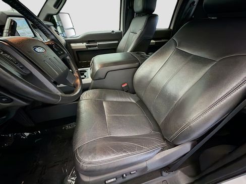 Used 2015 Ford F350 Lariat w/ Lariat Ultimate Package AWD/4WD image 11