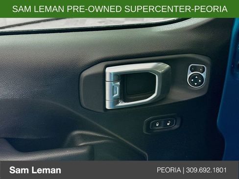 Used 2024 Jeep Wrangler Sport S image 17