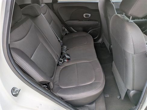 Used 2016 Kia Soul Base w/ Option Group 020 image 27