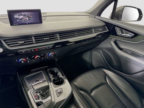 Used 2019 Audi Q7 3.0T Premium w/ Cold Weather Package image 23