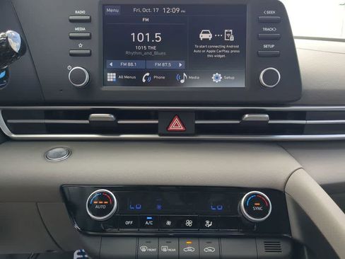 New 2026 Hyundai Elantra Sport FWD image 28