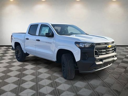 New 2026 Chevrolet Colorado W/T image 3