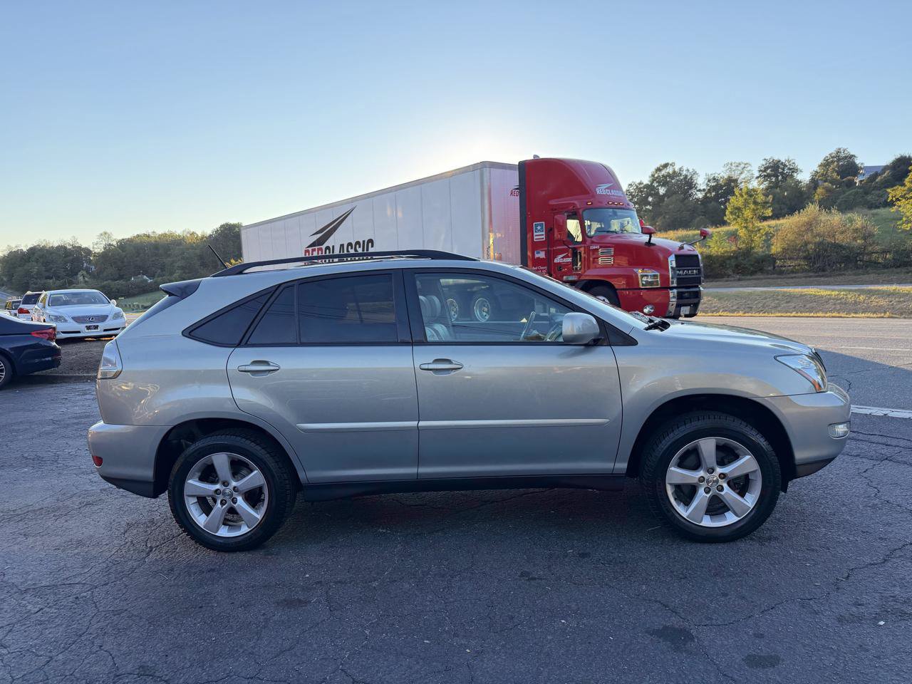 Used 2005 Lexus RX 330 AWD w/ Premium Plus Pkg image 8