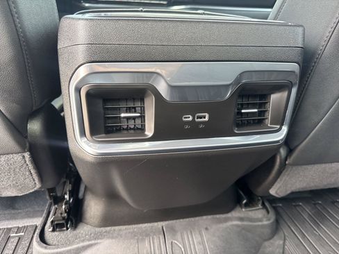 Used 2025 GMC Sierra 1500 SLT w/ SLT Premium Package AWD/4WD image 32