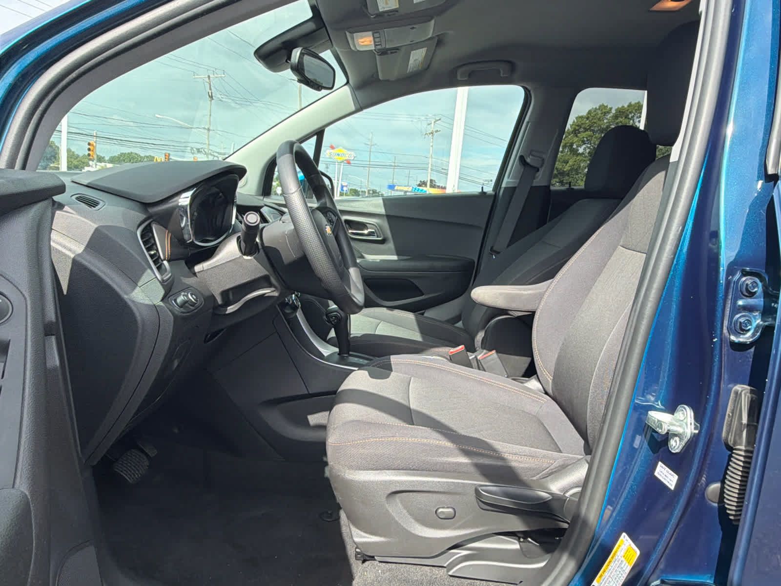 Certified 2020 Chevrolet Trax LT FWD image 8