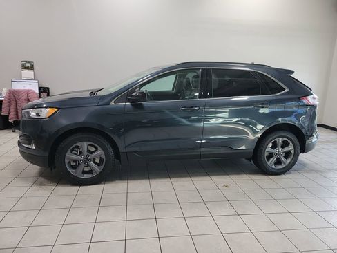 Used 2022 Ford Edge SEL w/ Sport Appearance Package image 13