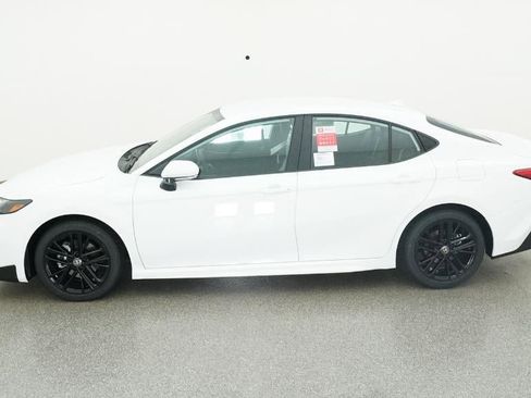 New 2026 Toyota Camry SE image 36