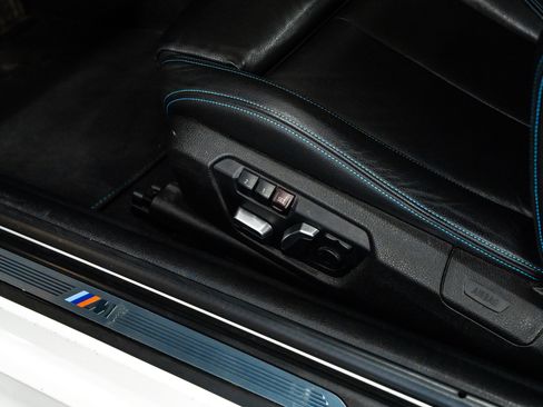 Used 2017 BMW M2 RWD image 34