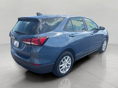 Used 2024 Chevrolet Equinox LS FWD image 4