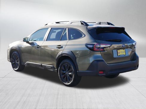 Used 2025 Subaru Outback Onyx Edition image 5