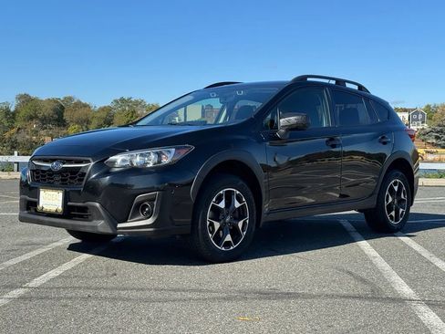 Used 2020 Subaru Crosstrek 2.0i image 3