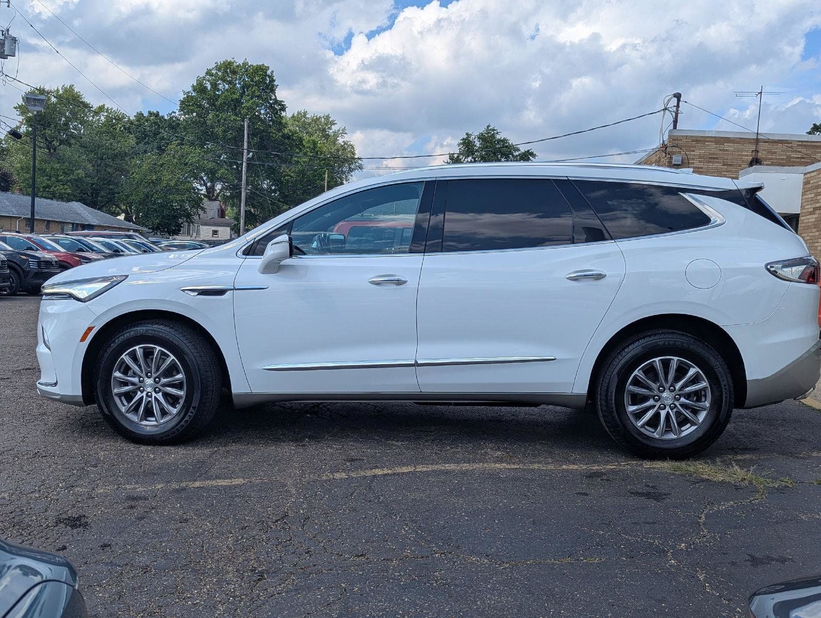 Used 2022 Buick Enclave Premium FWD image 10
