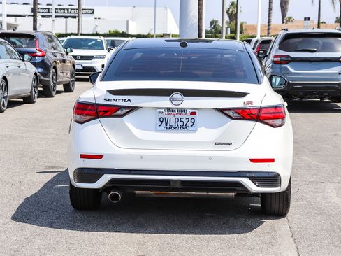 Used 2025 Nissan Sentra SR w/ Midnight Edition FWD image 12