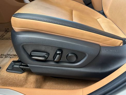 Certified 2025 Lexus RZ 450e AWD/4WD image 16