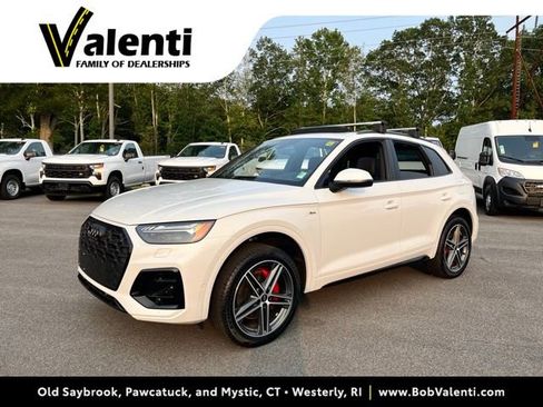 Used 2024 Audi Q5 e Prestige w/ Prestige Package image 1