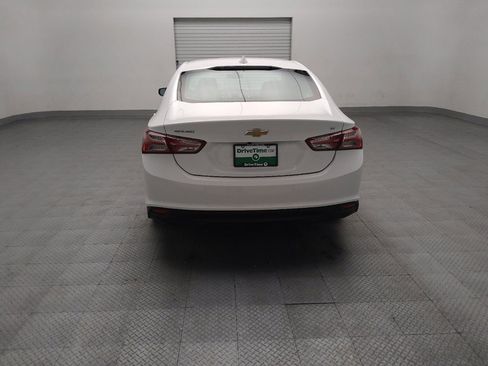 Used 2022 Chevrolet Malibu LT FWD image 6