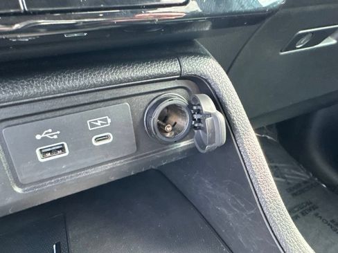 Used 2025 Honda Pilot TrailSport image 56