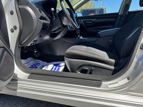 Used 2018 Nissan Altima 2.5 S w/ S Convenience Package FWD image 15