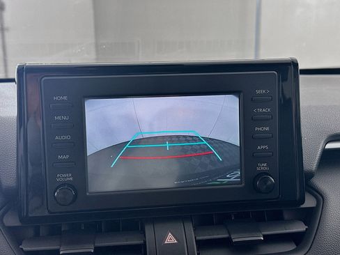 Used 2019 Toyota RAV4 XLE AWD/4WD image 21