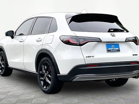 Used 2023 Honda HR-V Sport image 5