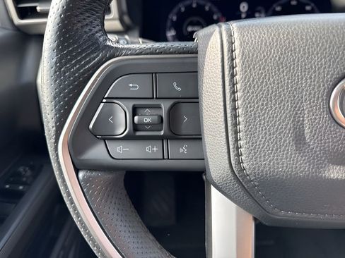 Used 2024 Toyota Tacoma TRD Sport w/ TRD Sport Upgrade Package image 14