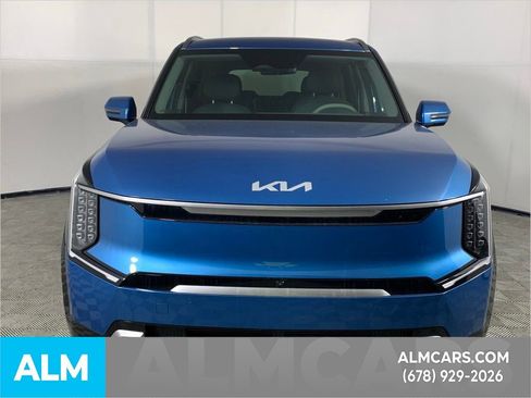 Used 2024 Kia EV9 Land image 15