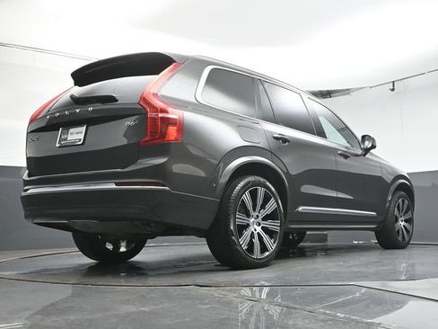 Certified 2023 Volvo XC90 B6 Ultimate w/ Protection Package Premier AWD/4WD image 40